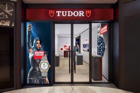 ‭The Hour Glass ION Tudor Boutique‬ .